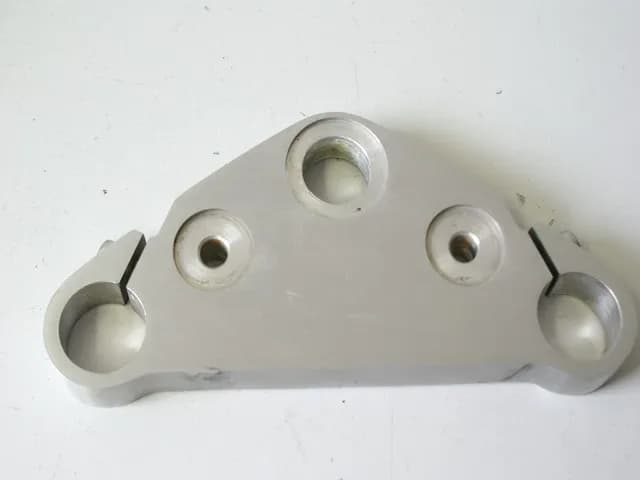 KAWASAKI BN 125 A ELIMINATOR GABELBRÜCKE OBEN GABEL