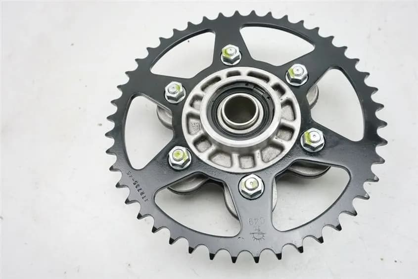 DUCATI MONSTER 696 M5 KETTENRADTRÄGER AUFNAHME KETTENRAD RITZEL (für Felge)