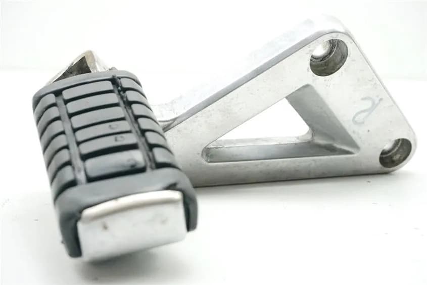 HONDA VT 700 C RC19 SHADOW FUßRASTENANLAGE SOZIUS RECHTS HALTER FUßRASTE