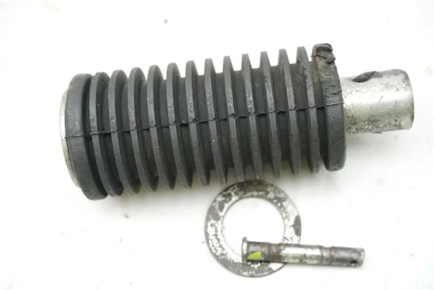 SUZUKI DR 650 SP43 B FUßRASTE SOZIUS LINKS FOOTREST