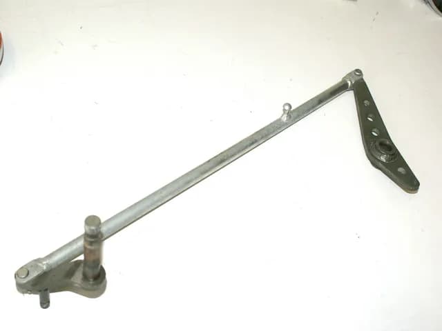 SUZUKI VL 800 WVBM INTRUDER VOLUSIA BREMSSTREBE STREBE ANKERSTREBE