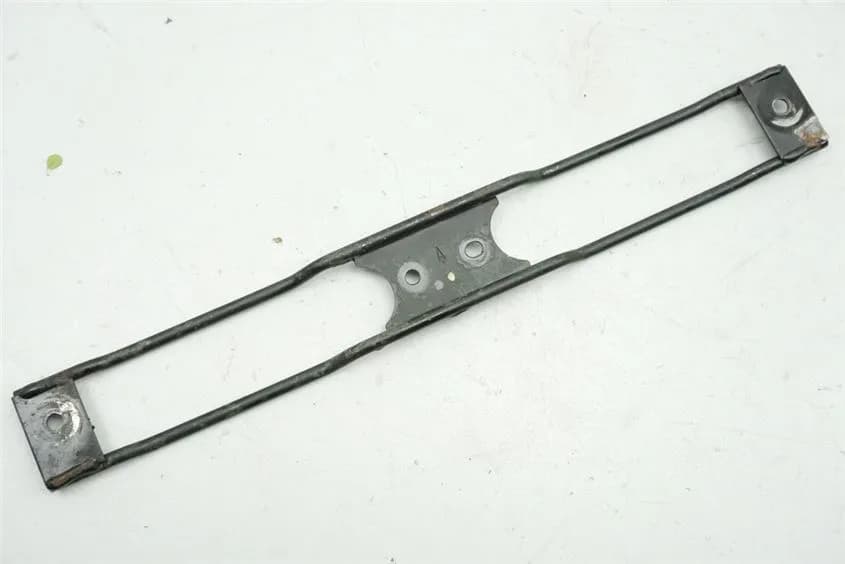 SUZUKI DR 650 SP43 B HALTERUNG SEITENVERKLEIDUNG STREBE HALTEPLATTE