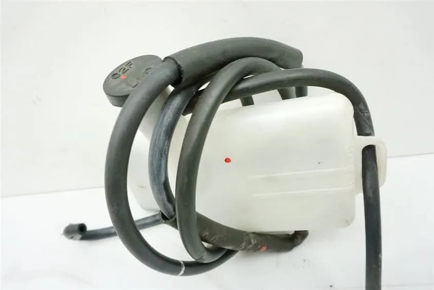 SUZUKI VLR 1800 T WVCT C 1800 R KÜHLMITTELBEHÄLTER KÜHLER