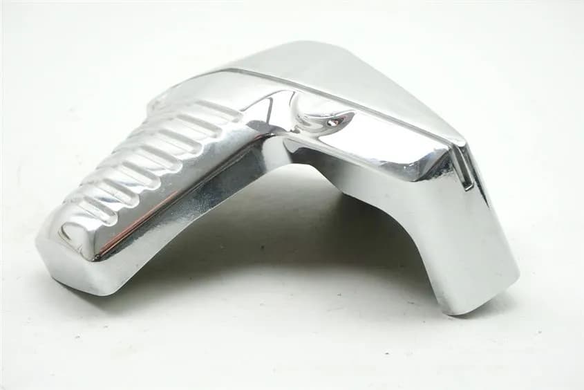 SUZUKI VLR 1800 T WVCT C 1800 R ABDECKUNG ZYLINDERKOPF RECHTS VORN COVER DECKEL