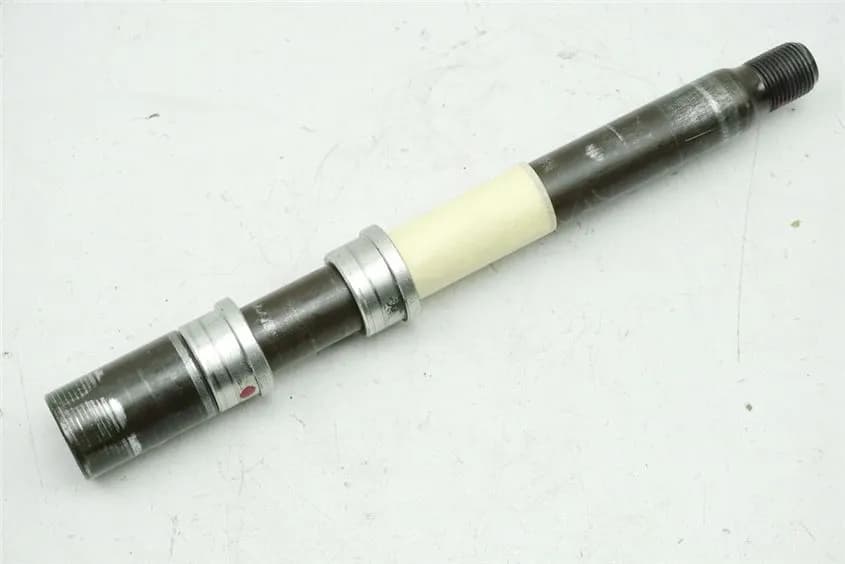 YAMAHA FZ6 N RJ07 STECKACHSE VORN ACHSE DISTANZEN