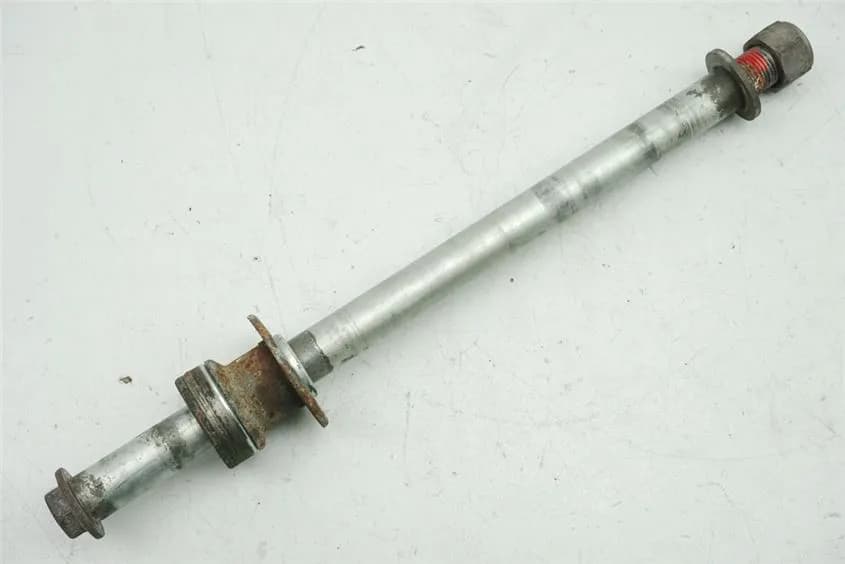 SUZUKI GS 500 E GM51B STECKACHSE HINTEN ACHSE DISTANZEN