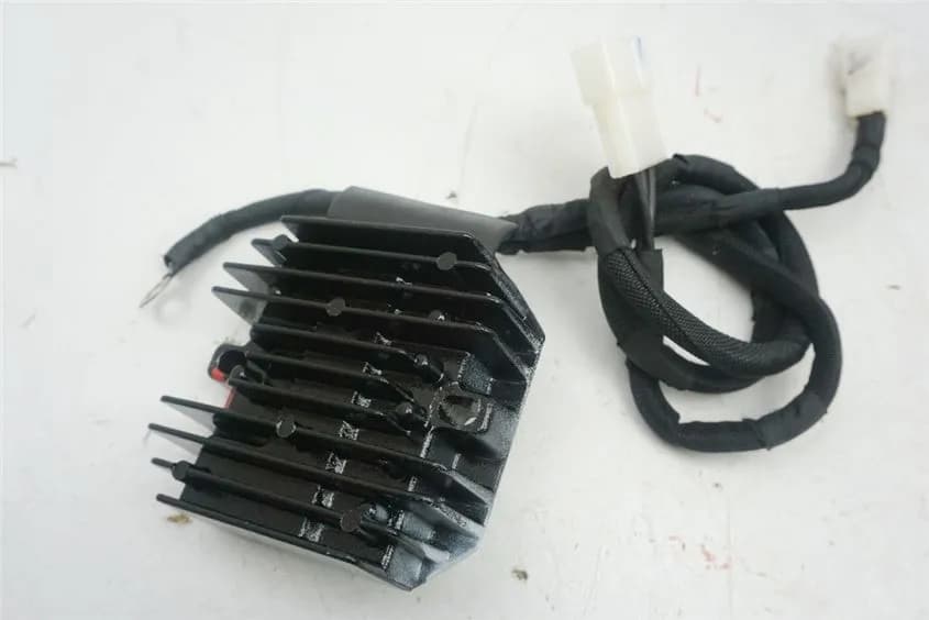 KTM 390 DUKE ABS AB 2017 LADEREGLER REGLER GLEICHRICHTER