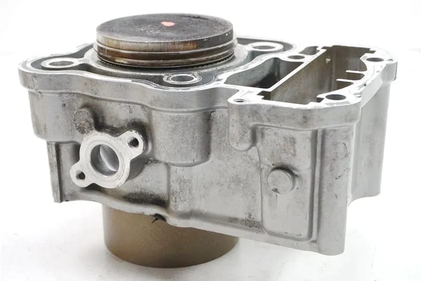 HONDA NT 650 RC31 HAWK ZYLINDER VORN & KOLBEN