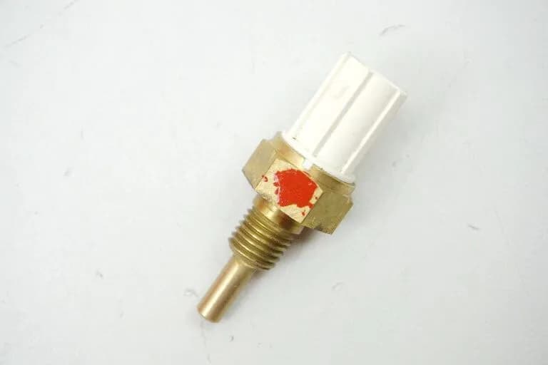 KAWASAKI Z 900 ZR900D D1 TEMPERATURFÜHLER SENSOR WASSER