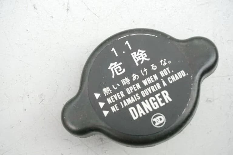 SUZUKI RF 600 GN76B KÜHLERDECKEL COVER KÜHLER DECKEL