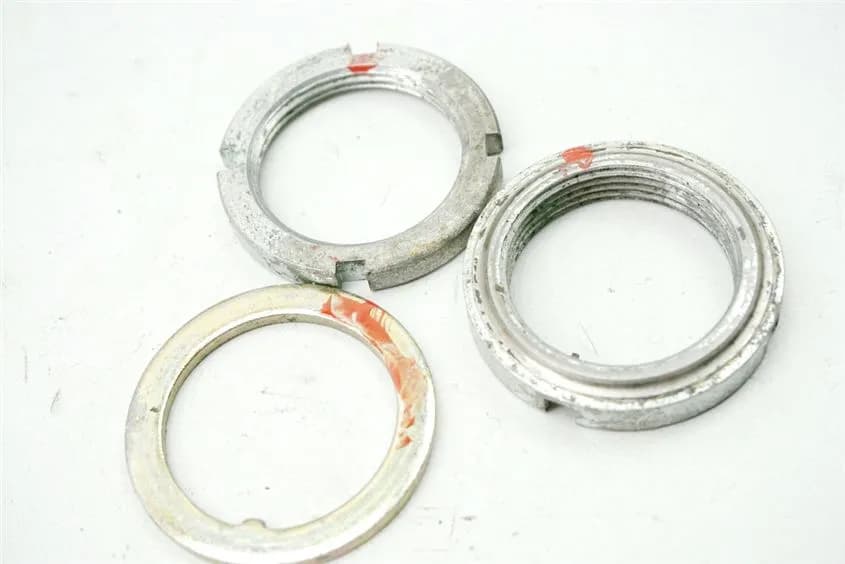 PIAGGIO SFERA 50 C01 MUTTER SICHERUNG LENKKOPF GABEL