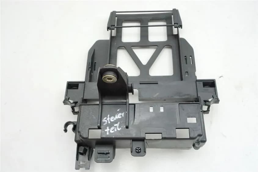 BMW F 800 ST A E8ST K71 HALTERUNG STEUERTEIL ABDECKUNG COVER HALTEPLATTE