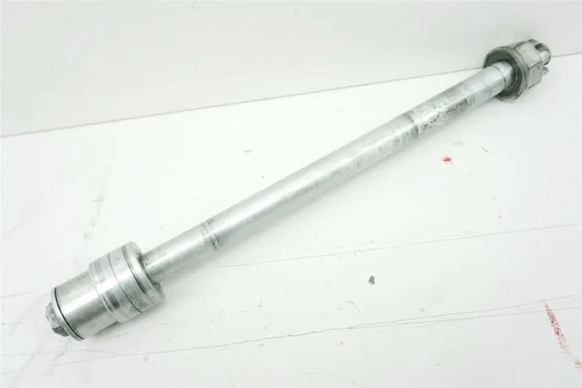 KAWASAKI EN 500 EN 500 A STECKACHSE HINTEN ACHSE DISTANZHÜLSE