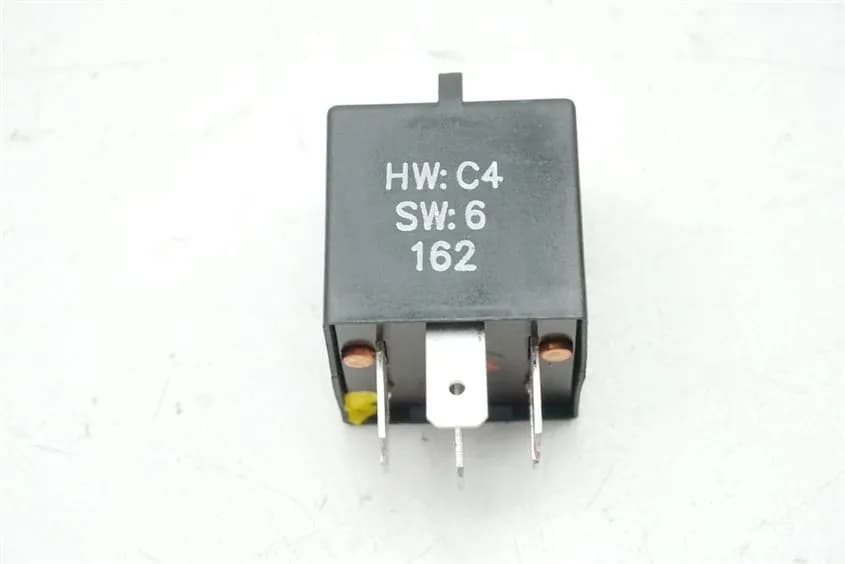 BMW K 1200 LT A K2LT STEUERRELAIS RELAIS KRAFTSTOFF BENZIN