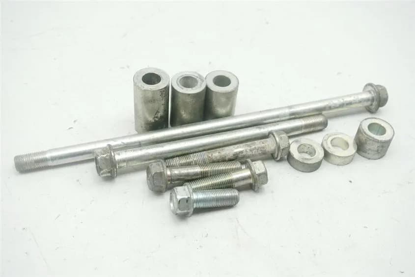 HONDA NC 700 S SA RC61 HALTERUNG MOTOR SCHRAUBEN BOLZEN ACHSE DISTANZHÜLSEN