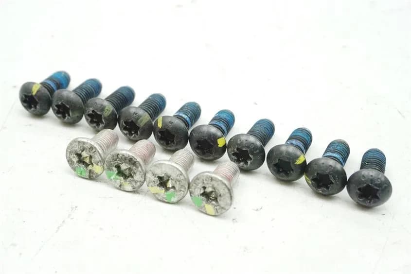 DUCATI SUPERSPORT 939 SCHRAUBEN BREMSSCHEIBEN VORN & HINTEN