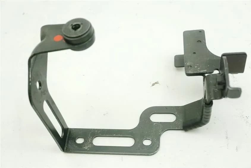 KAWASAKI Z 1000 ABS ZRT00B HALTERUNG ABS PUMPE DRUCKMODULATOR TRÄGER HALTER