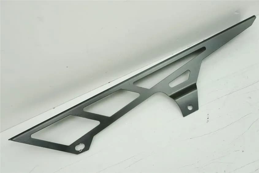 KAWASAKI Z 1000 ABS ZRT00B KETTENSCHUTZ SCHWINGE ABDECKUNG COVER