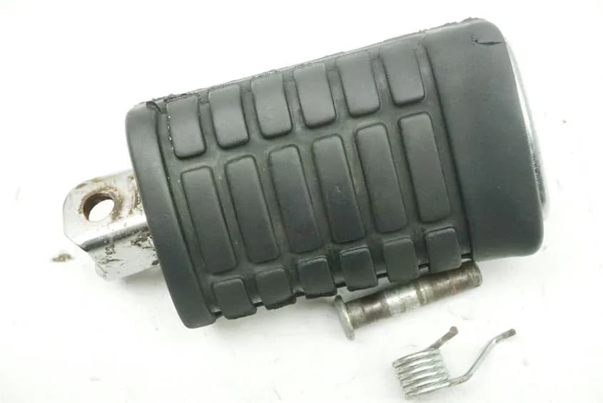 HONDA VT 500 C PC08 FUßRASTE FAHRER RECHTS FOOTREST