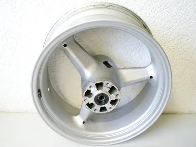 HYOSUNG GV 650 AQUILA FELGE HINTERRAD WHEEL