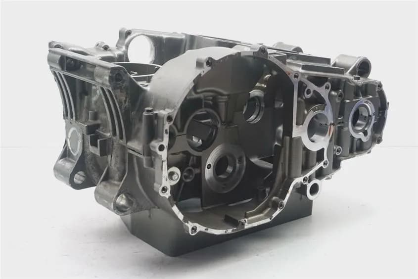 KAWASAKI KLE 500 LE500A MOTORGEHÄUSE MOTORBLOCK CRANKCASE