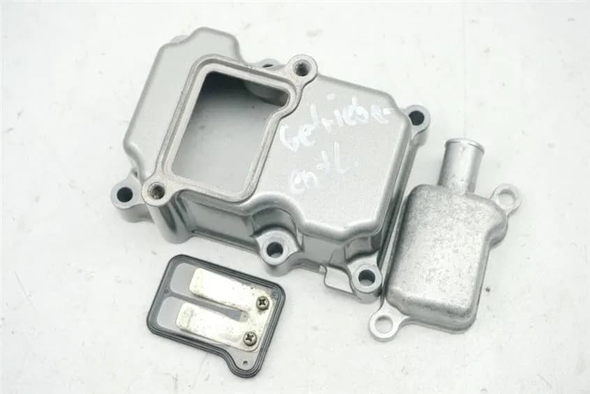 SUZUKI GSX-R 750 WVCF K6 K7 MOTORDECKEL ENTLÜFTUNG COVER MOTOR GETRIEBE