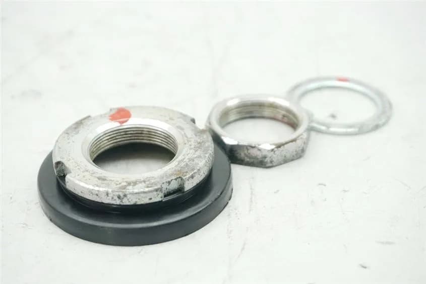 HONDA NSC 50 WH AF72 VISION MUTTER LENKKOPF SICHERUNG GABELBRÜCKE