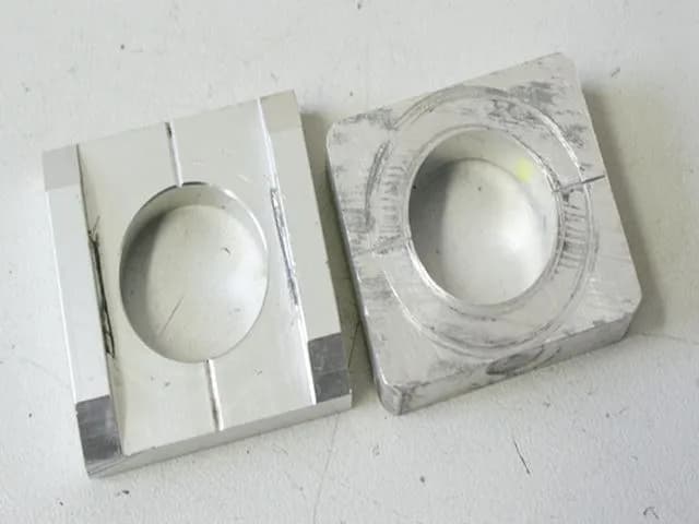 KAWASAKI ZX-6R ZX600J KETTENSPANNER SCHWINGE