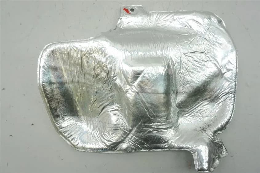 SUZUKI UH 125 CC BURGMAN K7-L3 HITZESCHUTZ TANK COVER ABDECKUNG MATTE DÄMMUNG