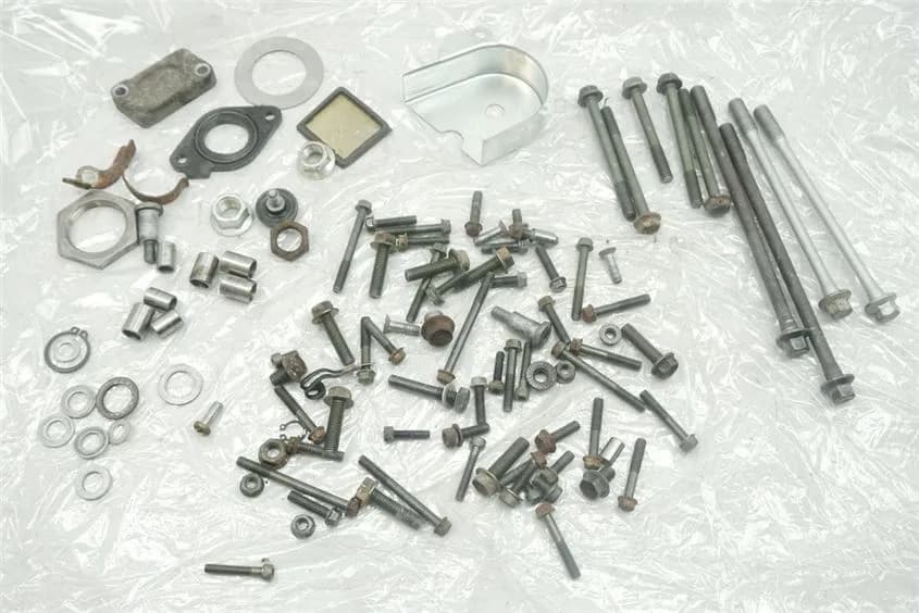 SUZUKI UH 125 CC BURGMAN K7-L3 SCHRAUBEN & KLEINTEILE - MOTOR