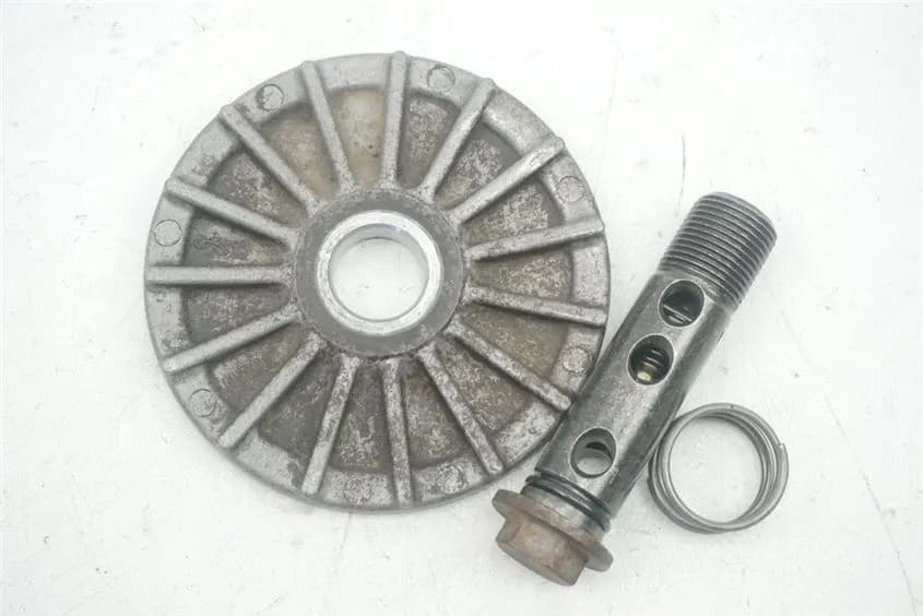 KAWASAKI Z 440 KZ 440 D ÖLFILTERDECKEL HALTER ÖLFILTER GEHÄUSE SCHRAUBE