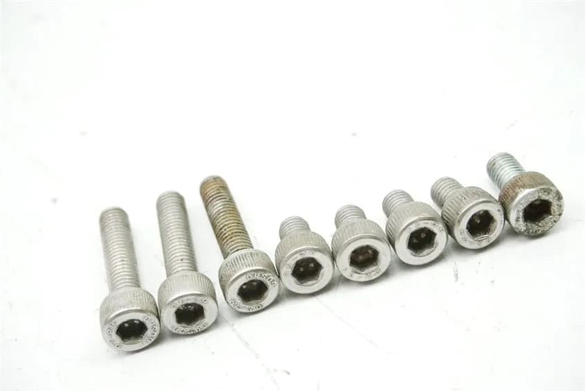 YAMAHA FJ 1200 3YA SCHRAUBEN TANKDECKEL