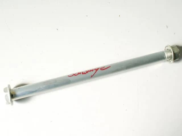 KAWASAKI BN 125 A ELIMINATOR SCHWINGACHSE ACHSE SCHWINGE