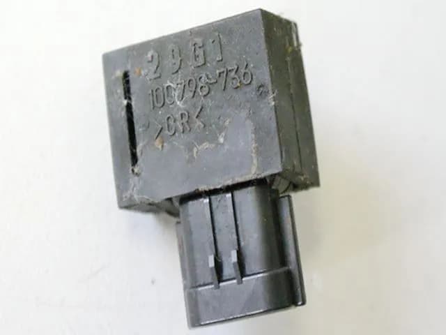 SUZUKI GSX-R 750 WVB3 DRUCKSENSOR PRESSURE SENSOR 29G1