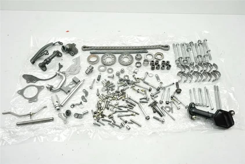 YAMAHA FZ1 S RN16 FAZER SCHRAUBEN & KLEINTEILE - MOTOR