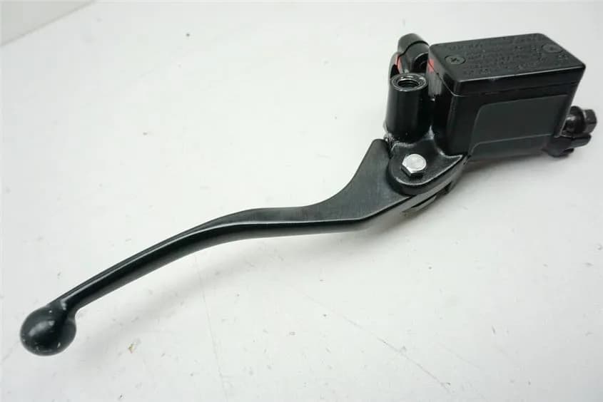 HONDA CBF 125 JC40 BREMSPUMPE VORN BREMSZYLINDER