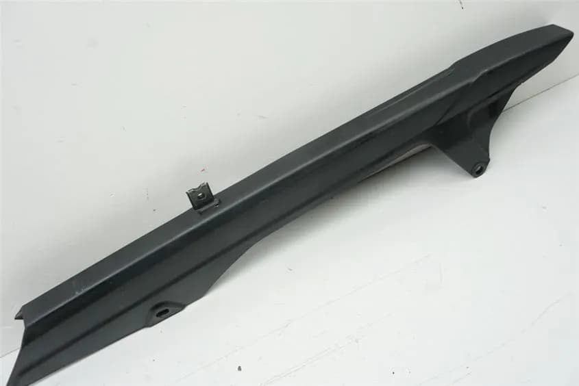 HONDA CBF 125 JC40 KETTENSCHUTZ SCHWINGE ABDECKUNG