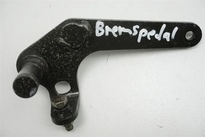 HONDA CB 500 PC26 HALTERUNG BREMSPEDAL TRÄGER AUFNAHME WELLE