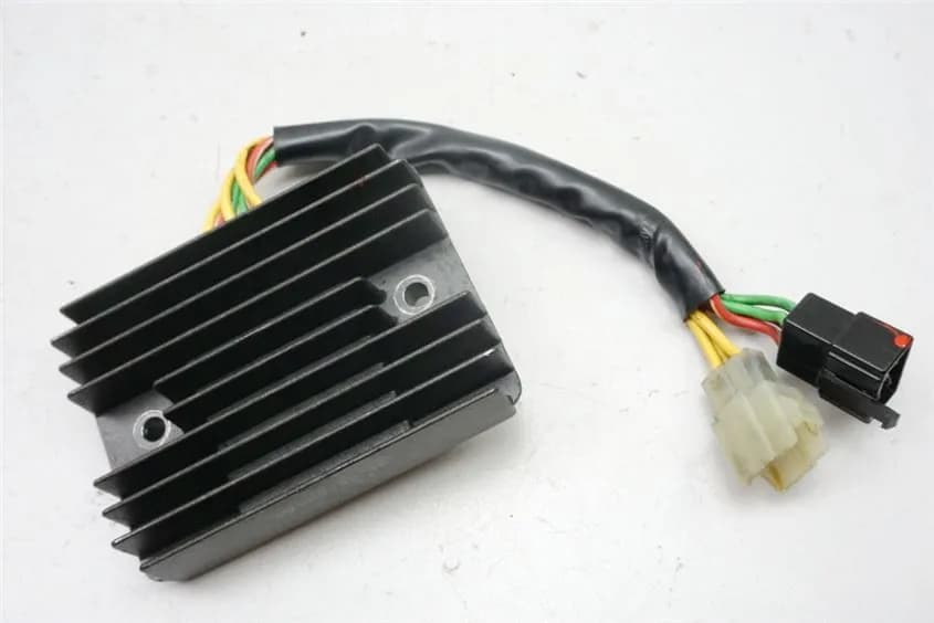 DUCATI 750 SS i.e. LADEREGLER REGLER GLEICHRICHTER ORIGINAL