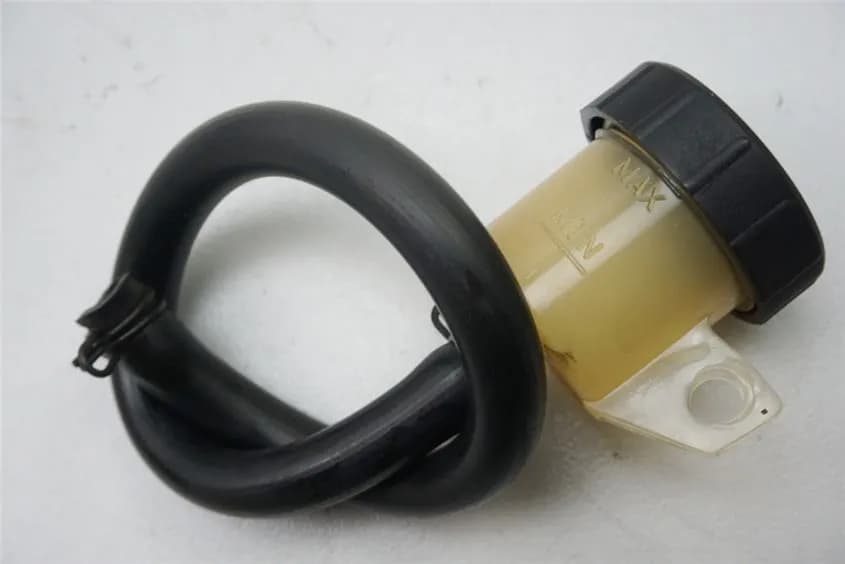 DUCATI 750 SS i.e. BREMSFLÜSSIGKEITSBEHÄLTER HINTEN