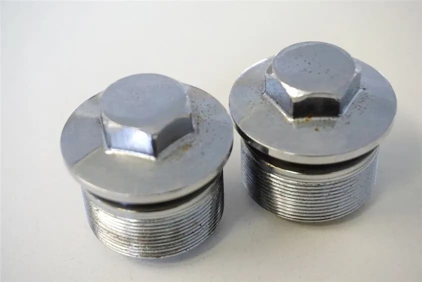 HYOSUNG GV 250 AQUILA GABEL VERSCHLUß SCHRAUBE STOPFEN