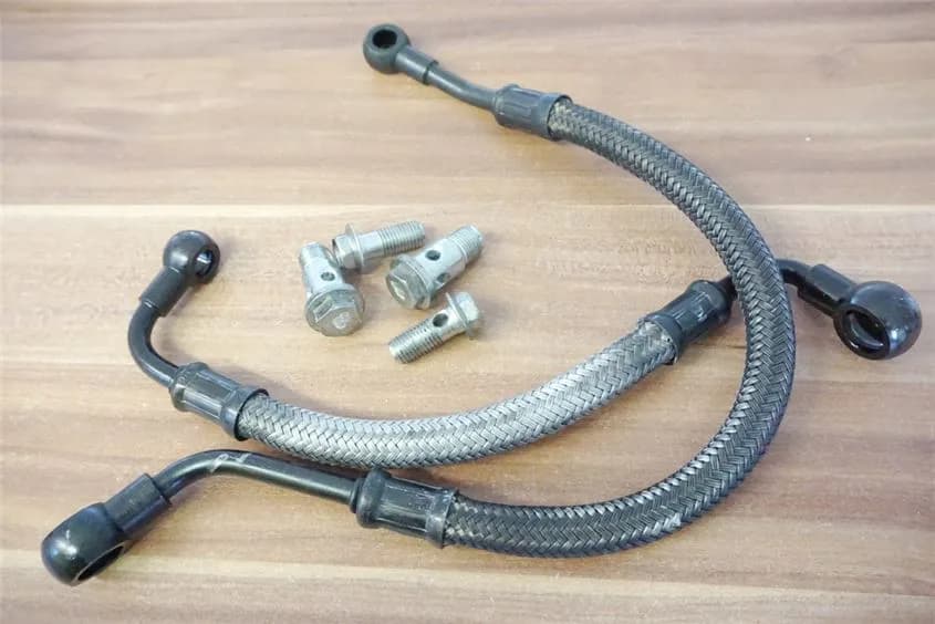 HYOSUNG GV 250 AQUILA ÖLLEITUNGEN ÖLSCHLAIUCH OIL PIPE HOHLSCHRAUBE