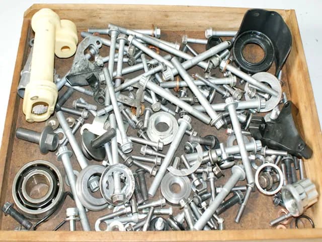 KAWASAKI ZX-6R ZX600P SCHRAUBEN KLEINTEILE MOTOR