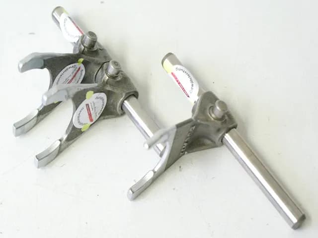 DUCATI 944 ST2 SCHALTKLAUEN SCHALTGABELN GETRIEBE