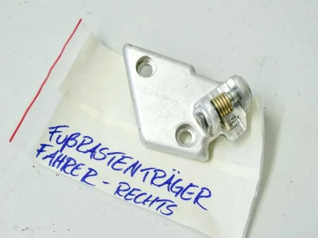 CAGIVA CANYON 600 5G1 FUßRASTENTRÄGER FAHRER RECHTS