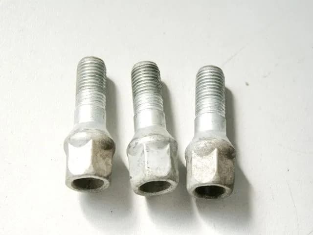 PEUGEOT SATELIS 125 J2 COMPRESSOR SCHRAUBEN FELGE HINTEN