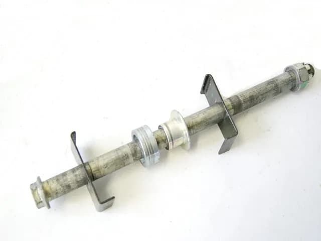 KAWASAKI GPZ 1100 ZXT10E STECKACHSE ACHSE HINTEN