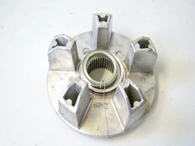 TRIUMPH DAYTONA 955 i T 595 AUFNAHME ANTRIEB FELGE