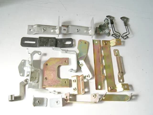 HYOSUNG GV 650 i 51F AQUILA HALTERUNGEN HALTER TRÄGER