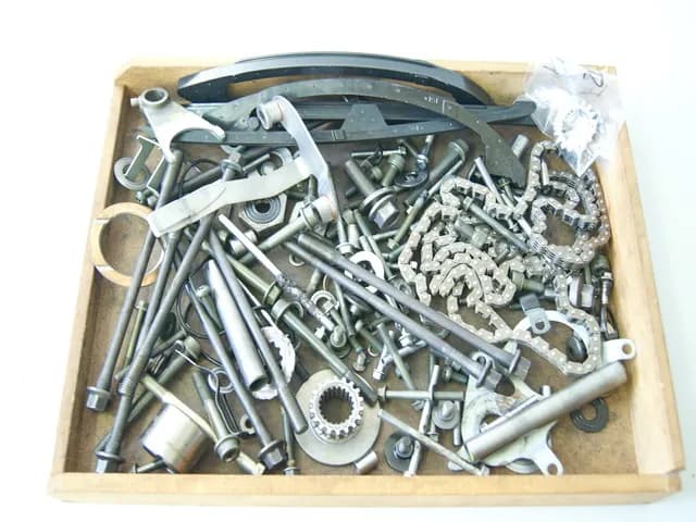 SUZUKI SV 650 S AV SCHRAUBEN KLEINTEILE MOTOR